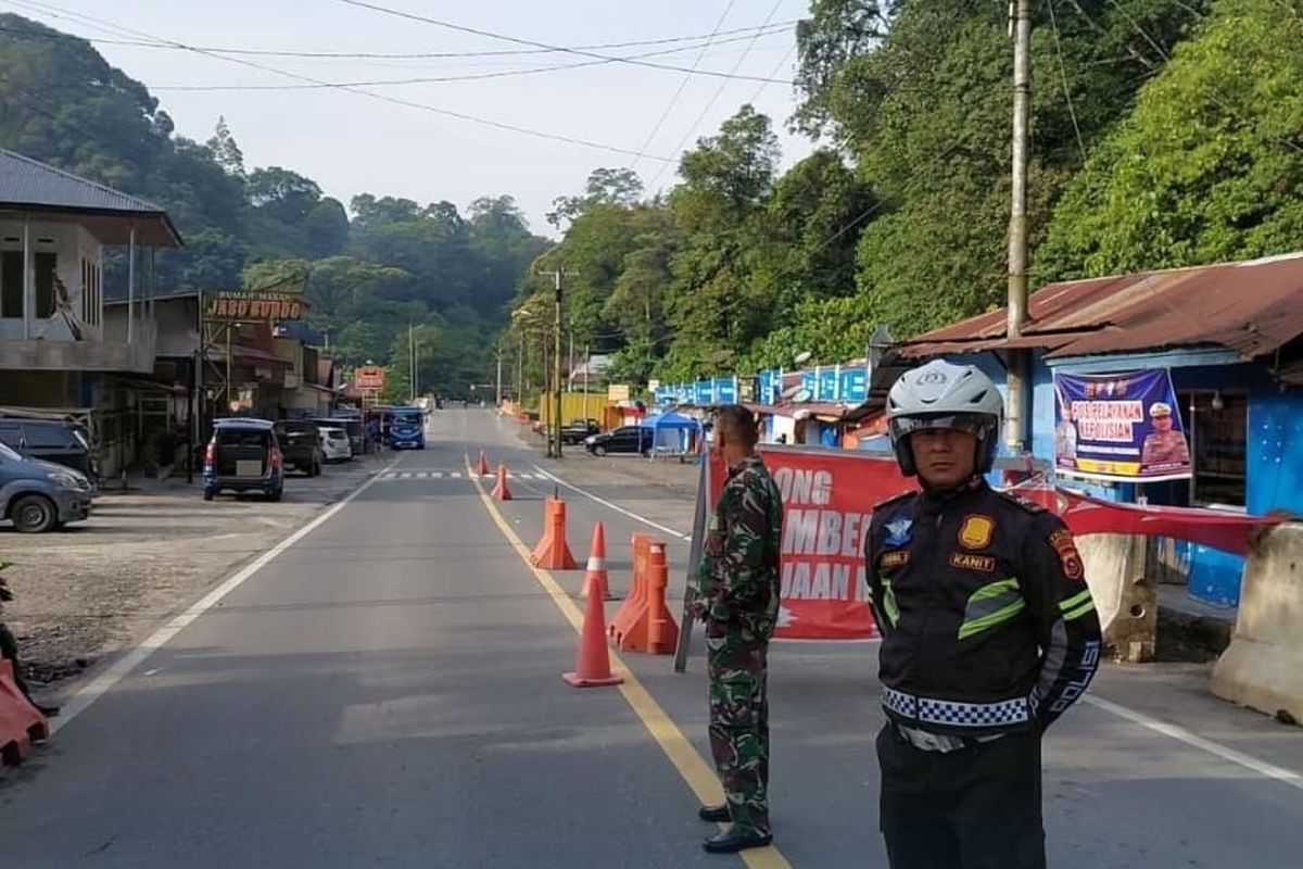 Viral Pengendara Bayar Rp150.000 untuk Melintas Lembah Anai, Polisi Buka Suara