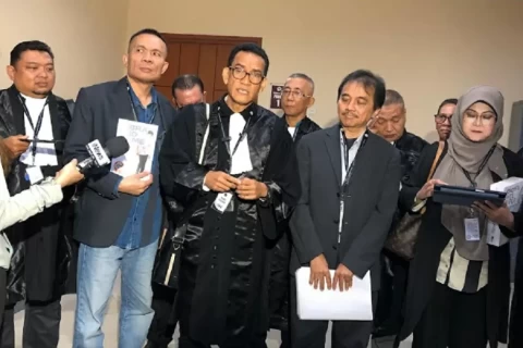 pencemaran nama baik ujaran kebencian Refly Harun