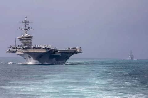 IRGC Klaim Serang Kapal Induk Abraham Lincoln dengan 4 Rudal Balistik: Konflik AS-Iran Memanas