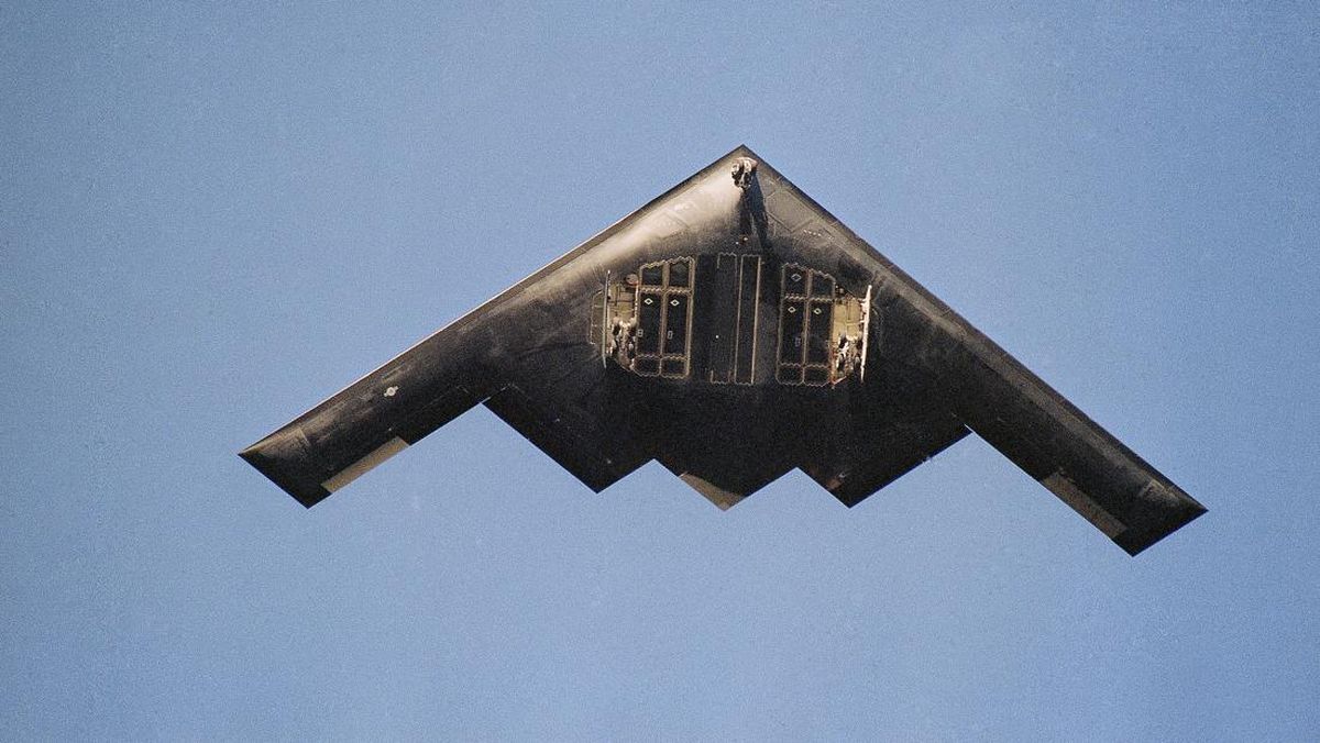 Ilustrasi bomber siluman B-2 Spirit Amerika Serikat dalam operasi militer di Iran