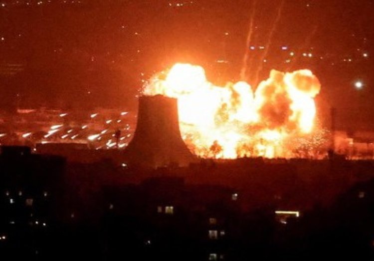 Serangan Israel Bom Depot Minyak Iran, Distribusi Bahan Bakar Terganggu