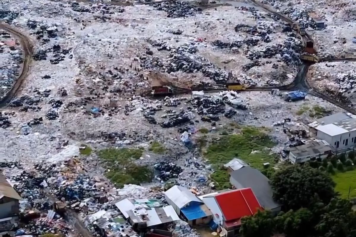 Gunungan Sampah 5,8 Hektare di Cilincing Ternyata Berusia 24 Tahun