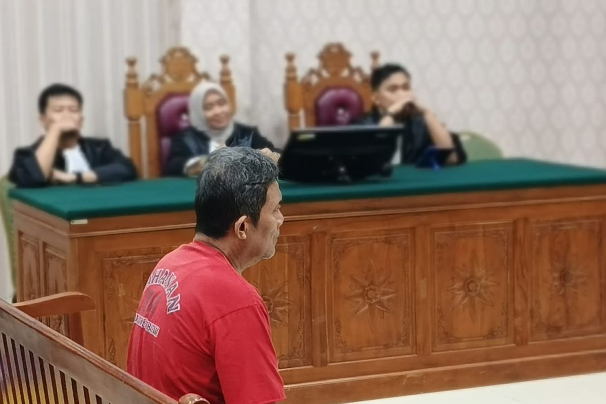 Vonis seumur hidup untuk kapten kapal pembawa 1,9 ton sabu di PN Batam