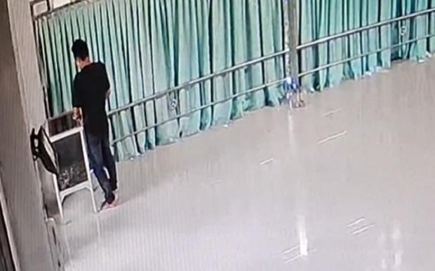 Viral Pasutri Bobol Kotak Infak Masjid di Labura, Modus Salat