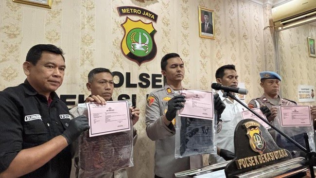 Polisi Bekasi Tangkap Ibu Pembuang Bayi di Tong Sampah