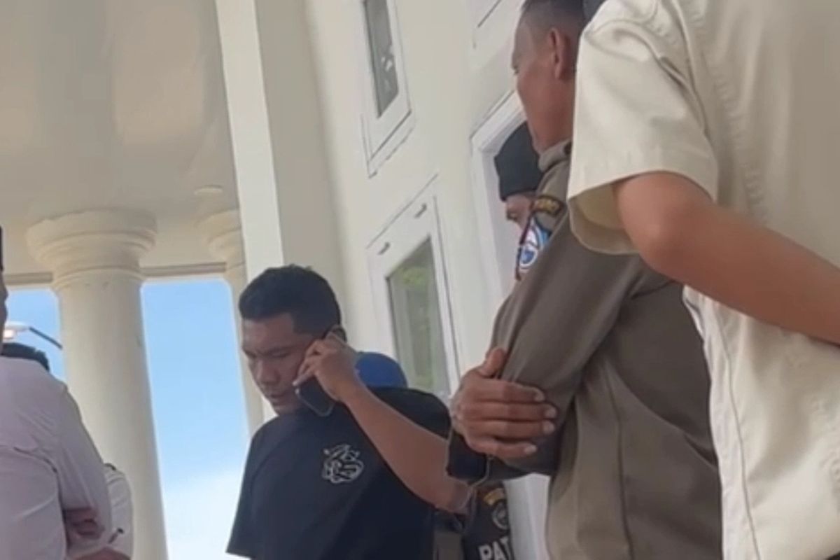 Wakil Bupati Buton Selatan Ngamuk di Rumah Dinas, Tendang Pintu Demi Mobil