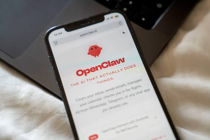 Perusahaan China Berlomba Adopsi OpenClaw untuk AI