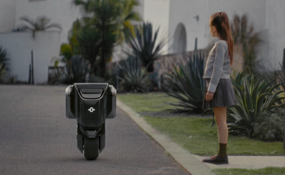 OMOWAY Mobility One: Robot Dua Roda Cerdas untuk Logistik Masa Depan