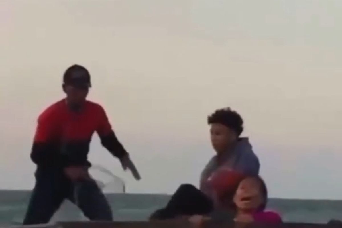 Ilustrasi boat pompong di perairan Batam - video viral kesurupan