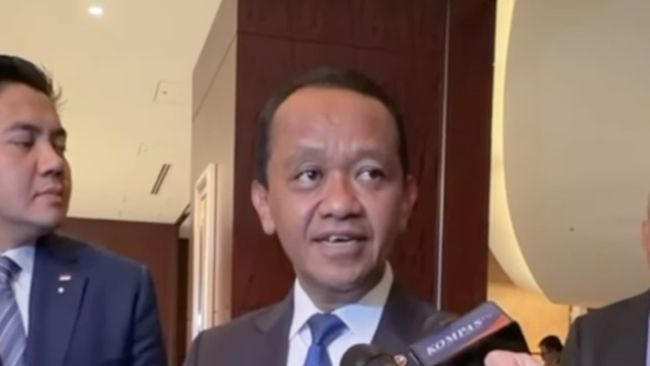 Menteri ESDM Bahlil Lahadalia menjelaskan kebijakan harga BBM non subsidi yang mengikuti pasar