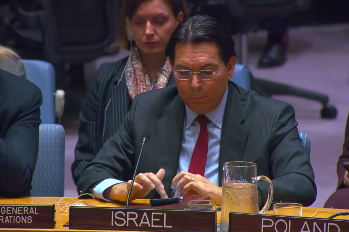 Ekspresi Duta Besar Israel Main Ponsel Saat Indonesia Kecam di DK PBB