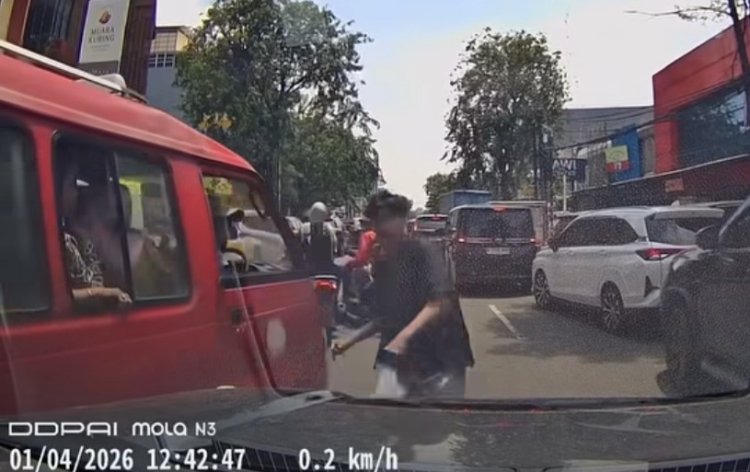 Viral Aksi Arogan Pengiring Jenazah Tendang Mobil di Jakarta Utara