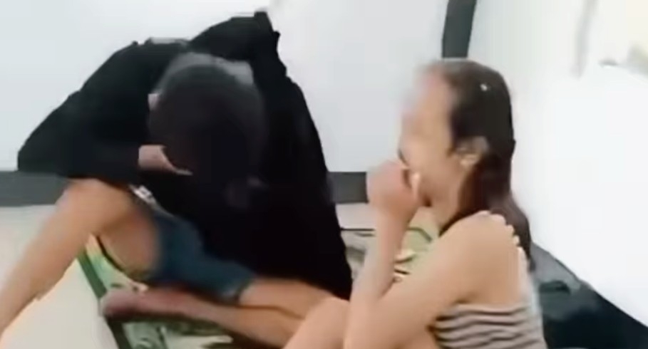 Viral 2026: Pasangan Tidur di Musala Kebumen Diguyur Air Warga