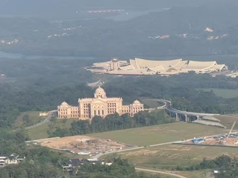 Istana Sultan Brunei Viral Dikira Rumah Megah di Kalimantan