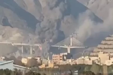 Iran ancam serang delapan jembatan strategis di Timur Tengah sebagai balasan atas pemboman AS