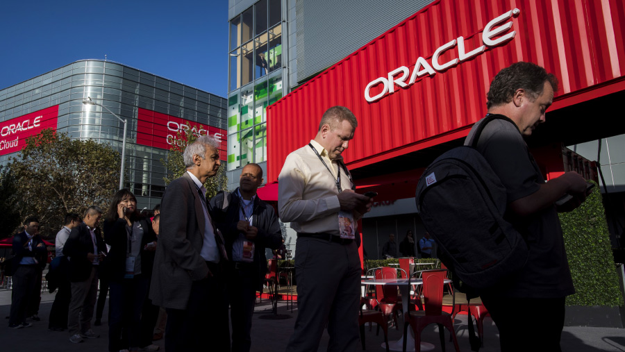 Iran Serang Pusat Data Oracle Dubai dan Amazon Bahrain