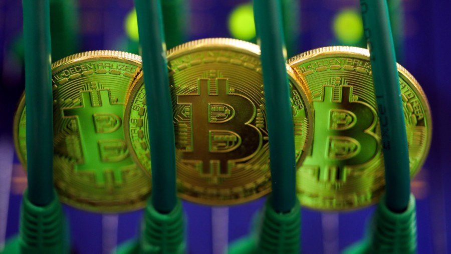 Bitcoin Jatuh ke US$65.000, Dampak Konflik Timur Tengah Tekan Kripto