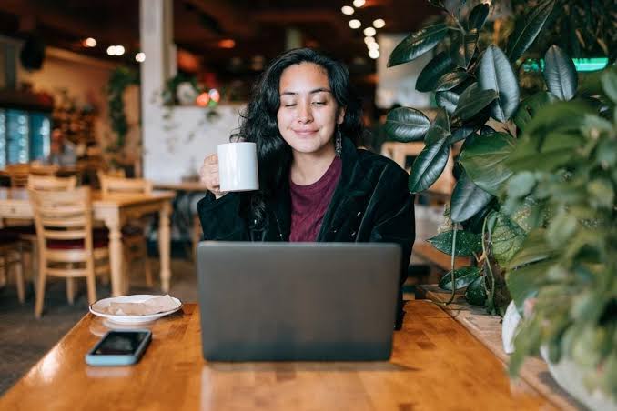 5 Freelance Teratas 2026: Peluang Cuan dari Rumah Tanpa Ijazah