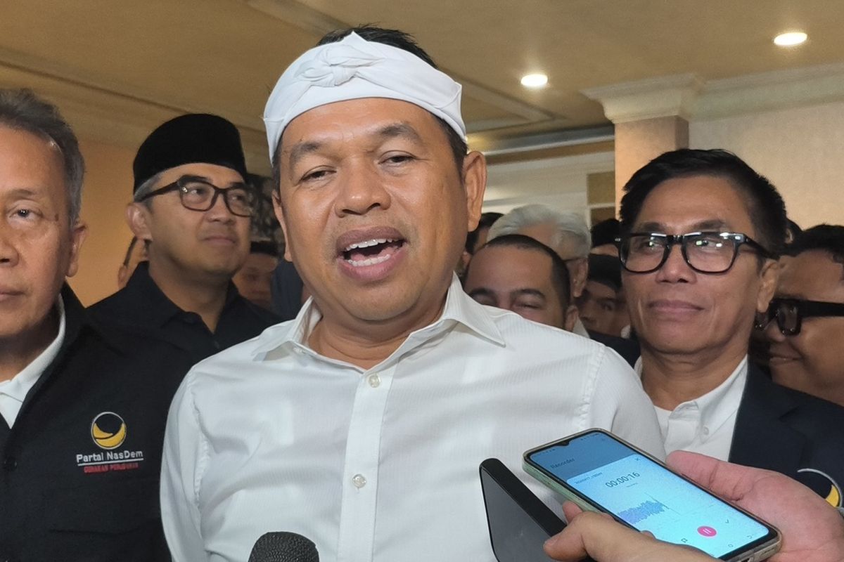 Dedi Mulyadi Usul Hukuman Bersih-bersih Sekolah untuk Siswa Purwakarta