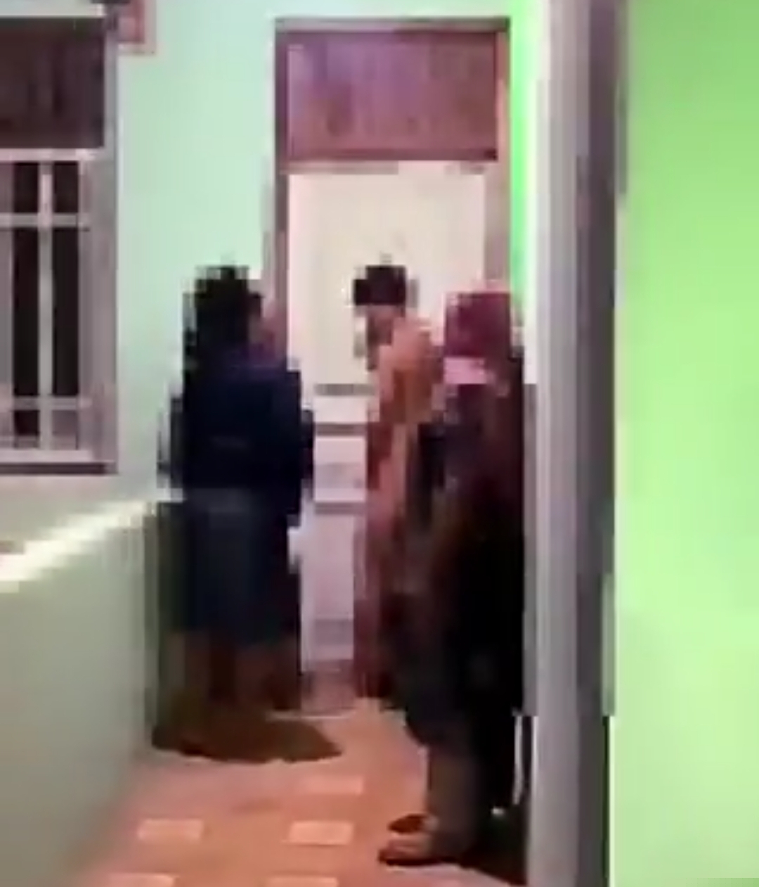 Video Penggerebekan Pasangan di Kos Padang Viral di Media Sosial