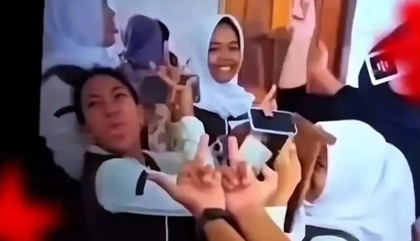 Viral Siswa Acungkan Jari Tengah ke Guru di Purwakarta, Dedi Mulyadi Tolak Skorsing