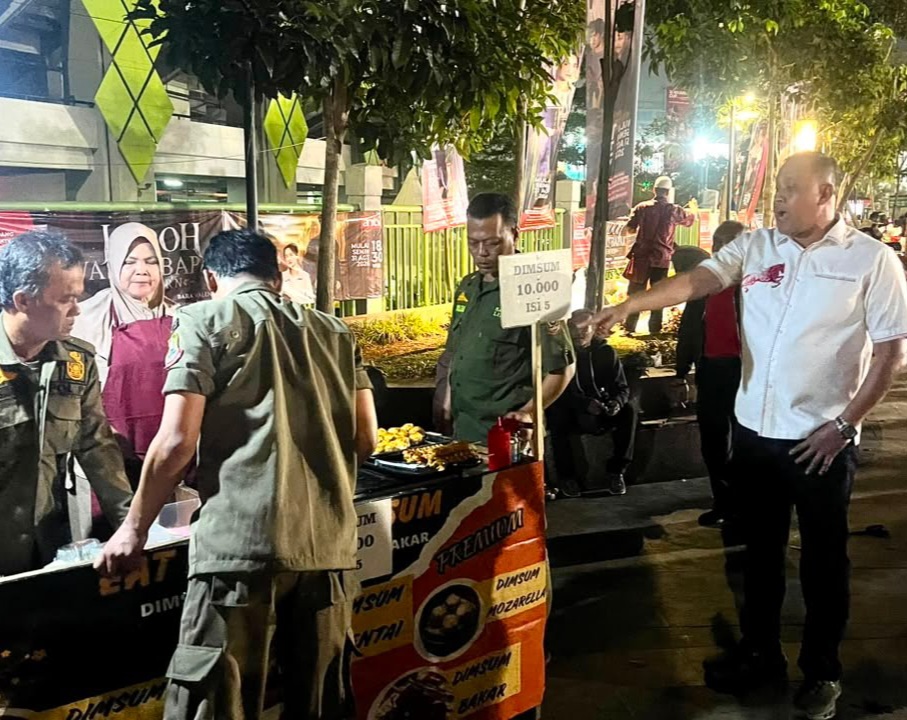 Wali Kota Bekasi Tertibkan PKL Plaza Patriot, Pindah ke Lorong Stadion