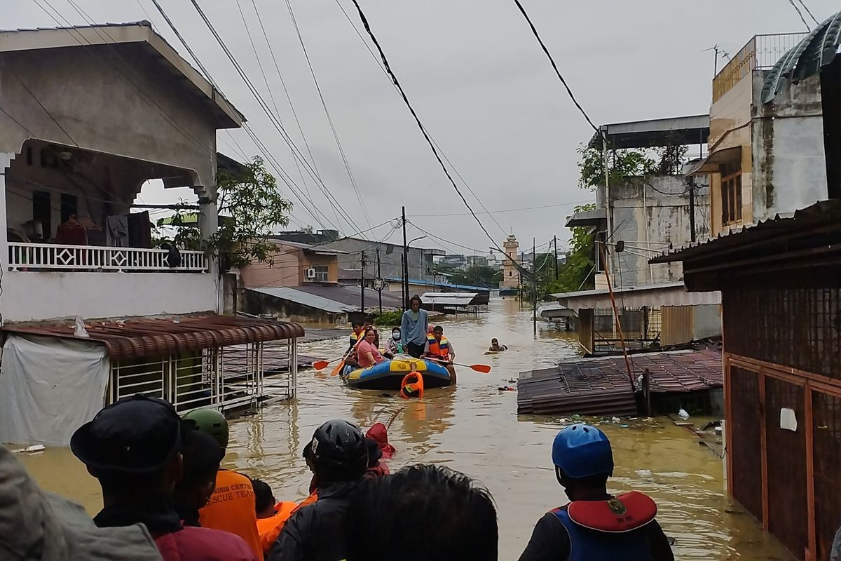 Banjir Tak Menentu, Warga Medan Maimun Minta Sungai Deli Dikeruk