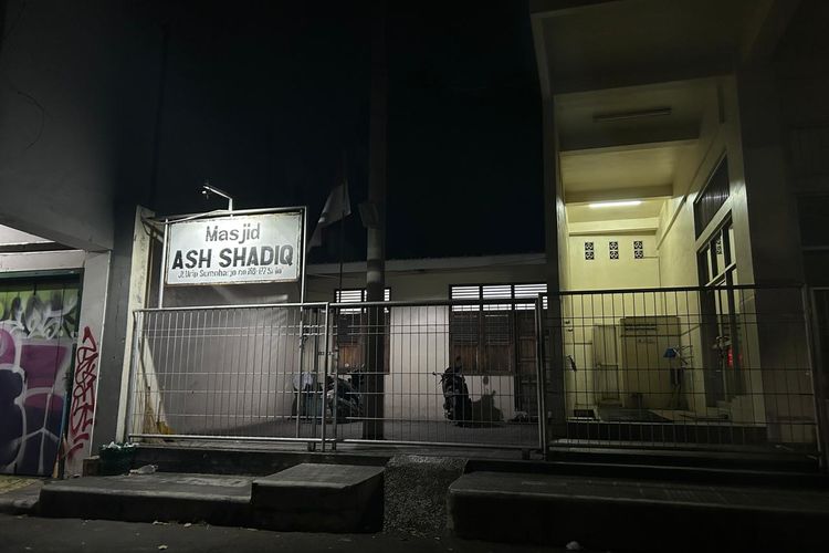 heboh ditarik parkir rp 2.000 di masjid ash shadiq solo jukir buka suara alasan keamanan