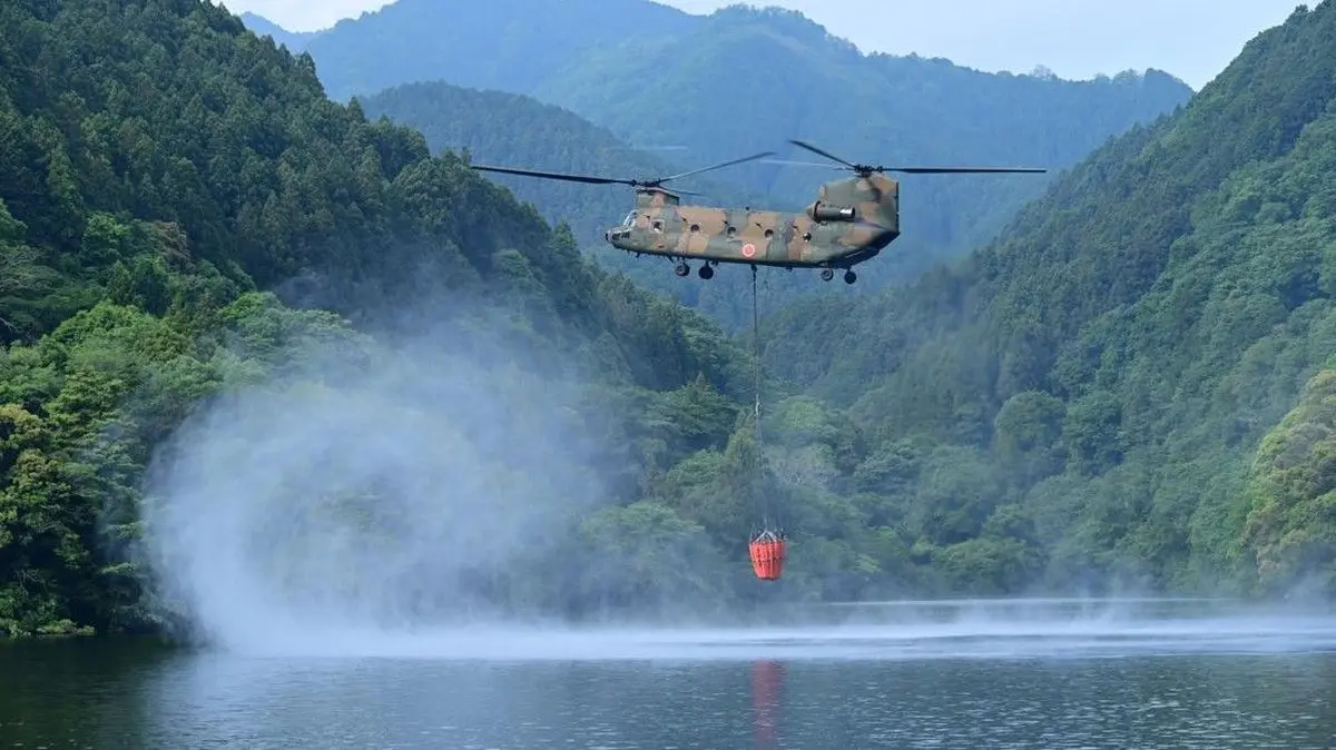 Jepang Kerahkan Tiga Helikopter CH-47 Bantu Indonesia Atasi Karhutla Kalimantan