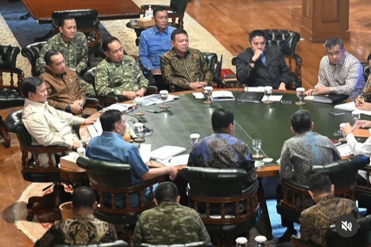 Prabowo Panggil Panglima TNI dan Mendikti ke Hambalang Bahas Karhutla hingga Rekrutmen Suku Dayak