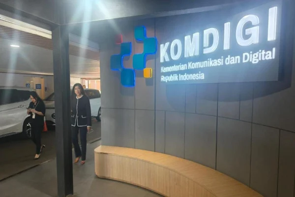 Komdigi Tegaskan Tak Minta Takedown Video Kekerasan Pejompongan, Penghapusan di Ranah Platform Digital