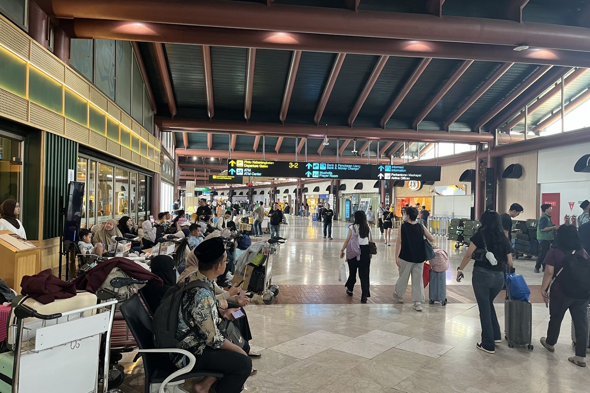 Bandara Soetta Masih Ditutup Hingga 17.30 WIB, 459 Penerbangan Terdampak Abu Vulkanik Anak Krakatau