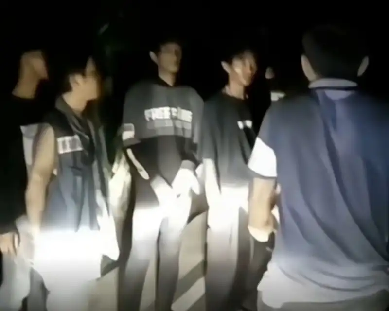 Viral! Enam Pengamen Mengaku Ditinggalkan Satpol PP di Luar Kota Sampit, Kepala Satpol PP Berjanji Usut