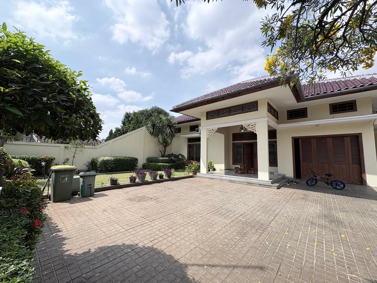 Rumah Mewah Kavling Polri Ampera Dijual Rp 20 Miliar