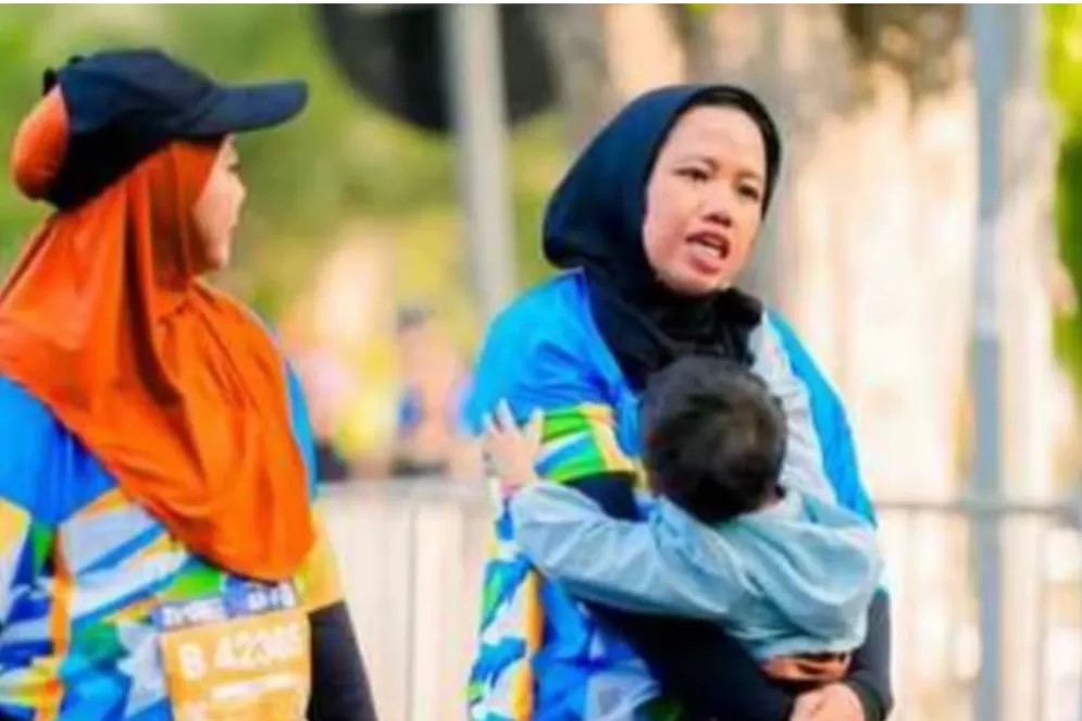 Peserta Marathon Surabaya Kecewa, Stroller Disita tapi Ambassador Justru Bebas Bawa Kereta Bayi