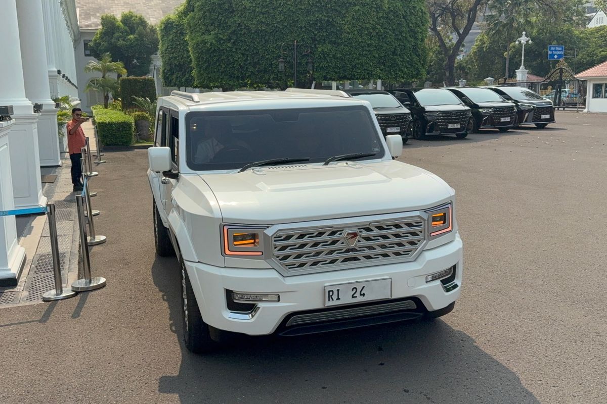 Menteri Mulai Gunakan Mobil Dinas Maung, Airlangga Sebut Bagian dari Fasilitas