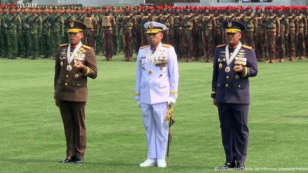 TNI Perkenalkan Pakaian Dinas Upacara Baru di HUT Ke-81, Terinspirasi Beskap