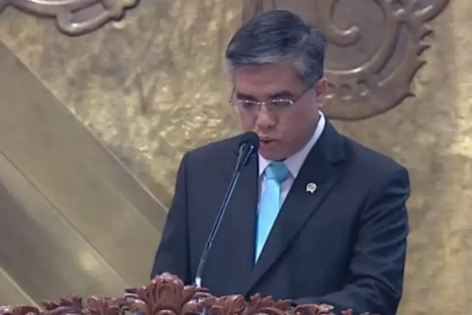 DPR Sahkan RUU Pelindungan Ketenagakerjaan, Ada 13 Aturan Baru Termasuk Larangan Tahan Ijazah