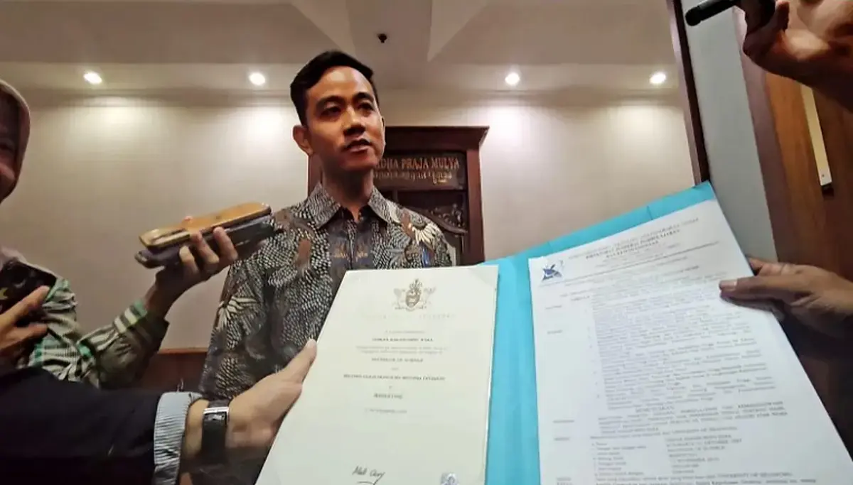 MK Sebut Tak Ada Bukti Ijazah SMA Gibran, Tapi Gugatan Justru Kandas