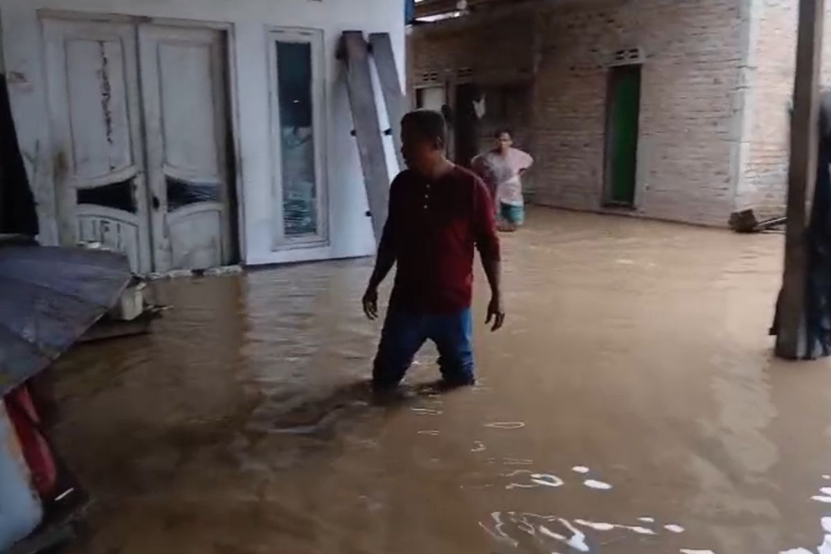 Banjir Landa Padang, Kuranji dan Koto Tangah Paling Terdampak, 100 Jiwa Lebih Dievakuasi