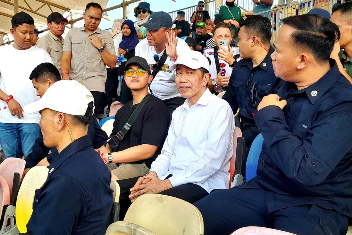 Jokowi dan Kaesang Nonton MotoGP Mandalika, Panitia Sebut Hadir Tanpa Undangan